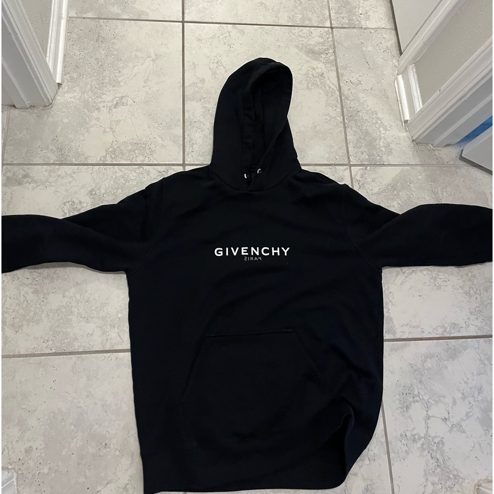 Medium givenchy black hoodie